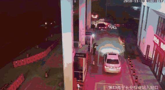 凌晨4點睡在路口、不顧孕妻強(qiáng)行闖卡、二進(jìn)宮…